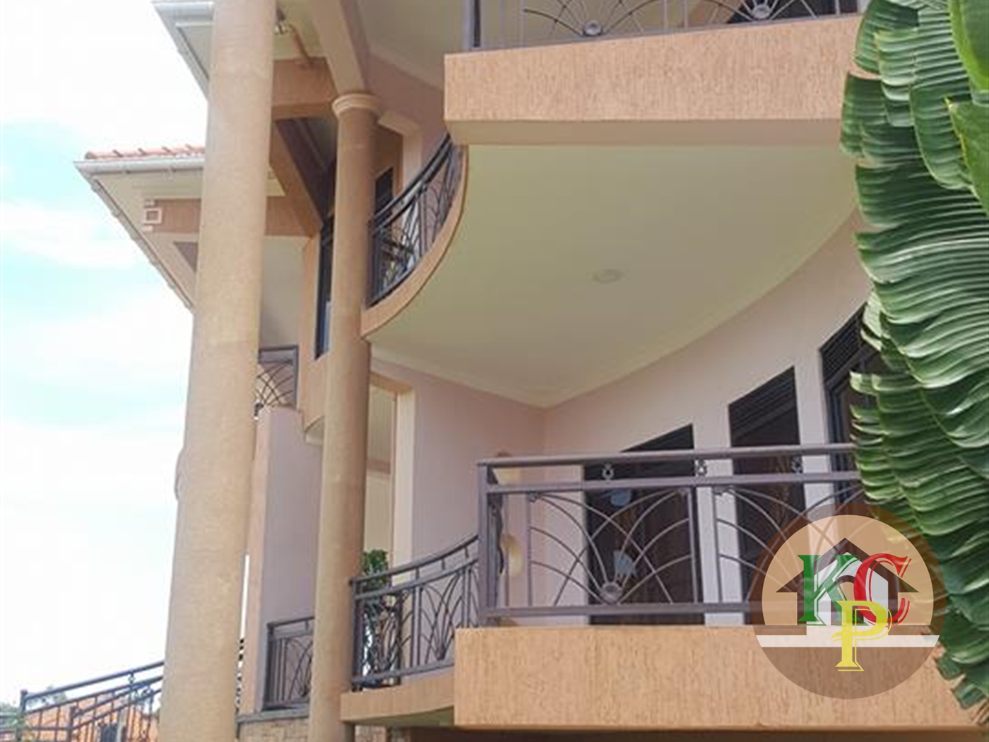 Mansion for rent in Lubowa Wakiso