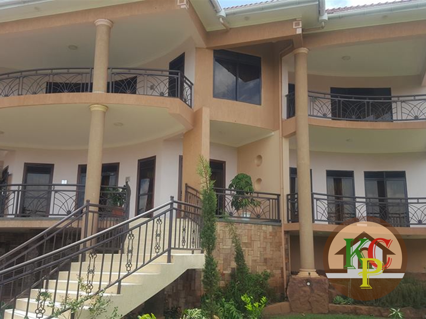 Mansion for rent in Lubowa Wakiso