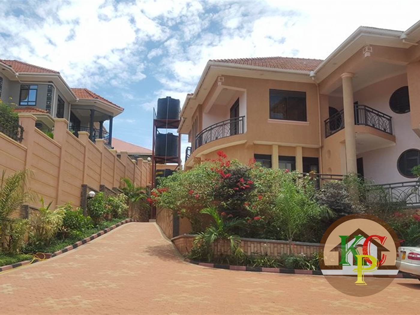 Mansion for rent in Lubowa Wakiso