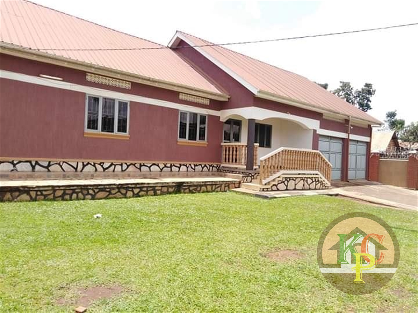 Bungalow for rent in Kisaasi Kampala