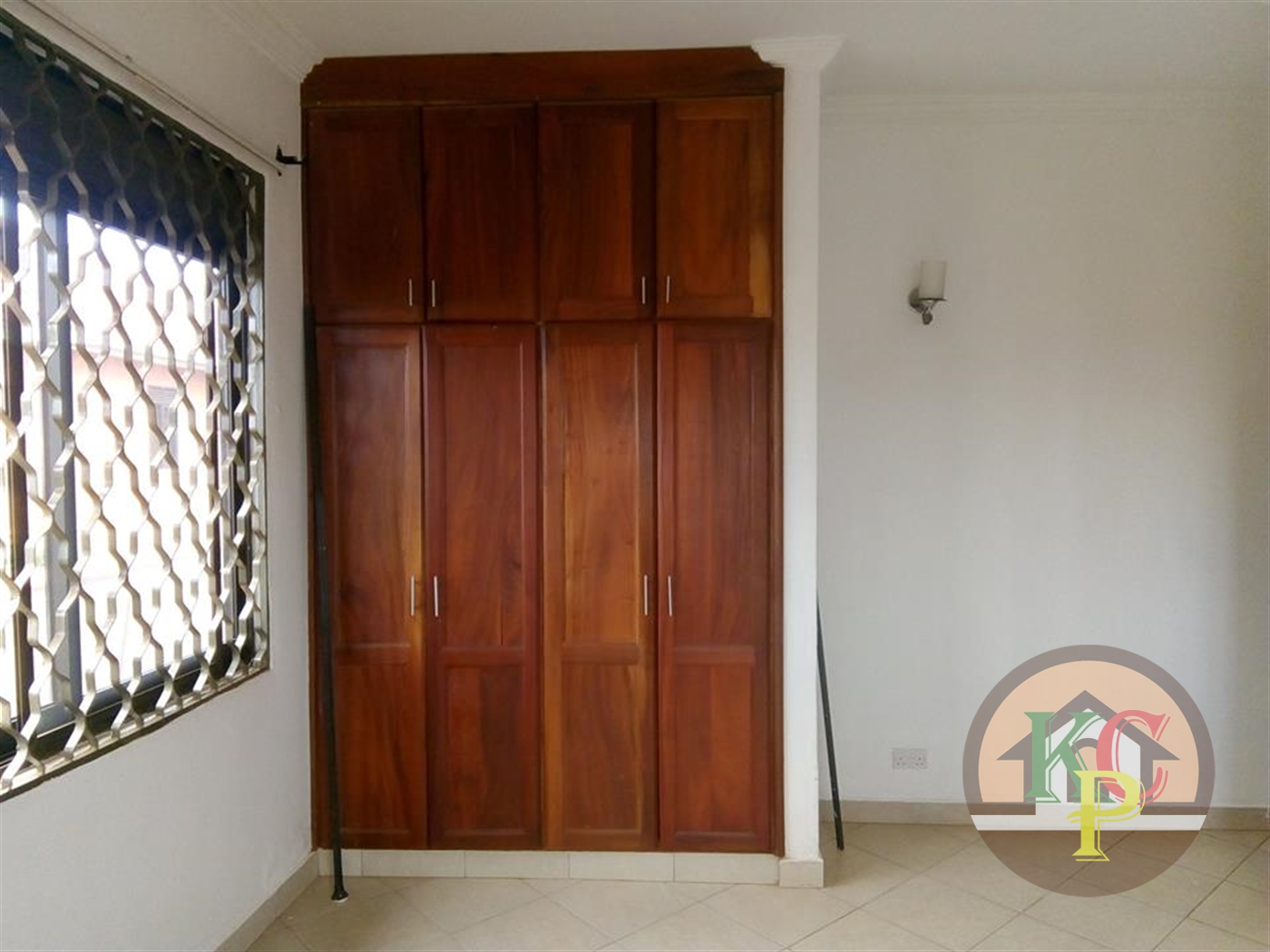 Semi Detached for rent in Bweyogerere Wakiso