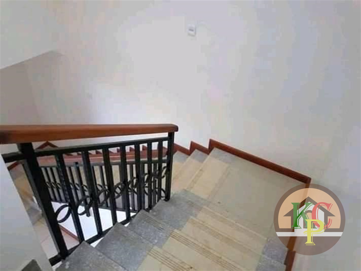 Duplex for sale in Kyanja Kampala