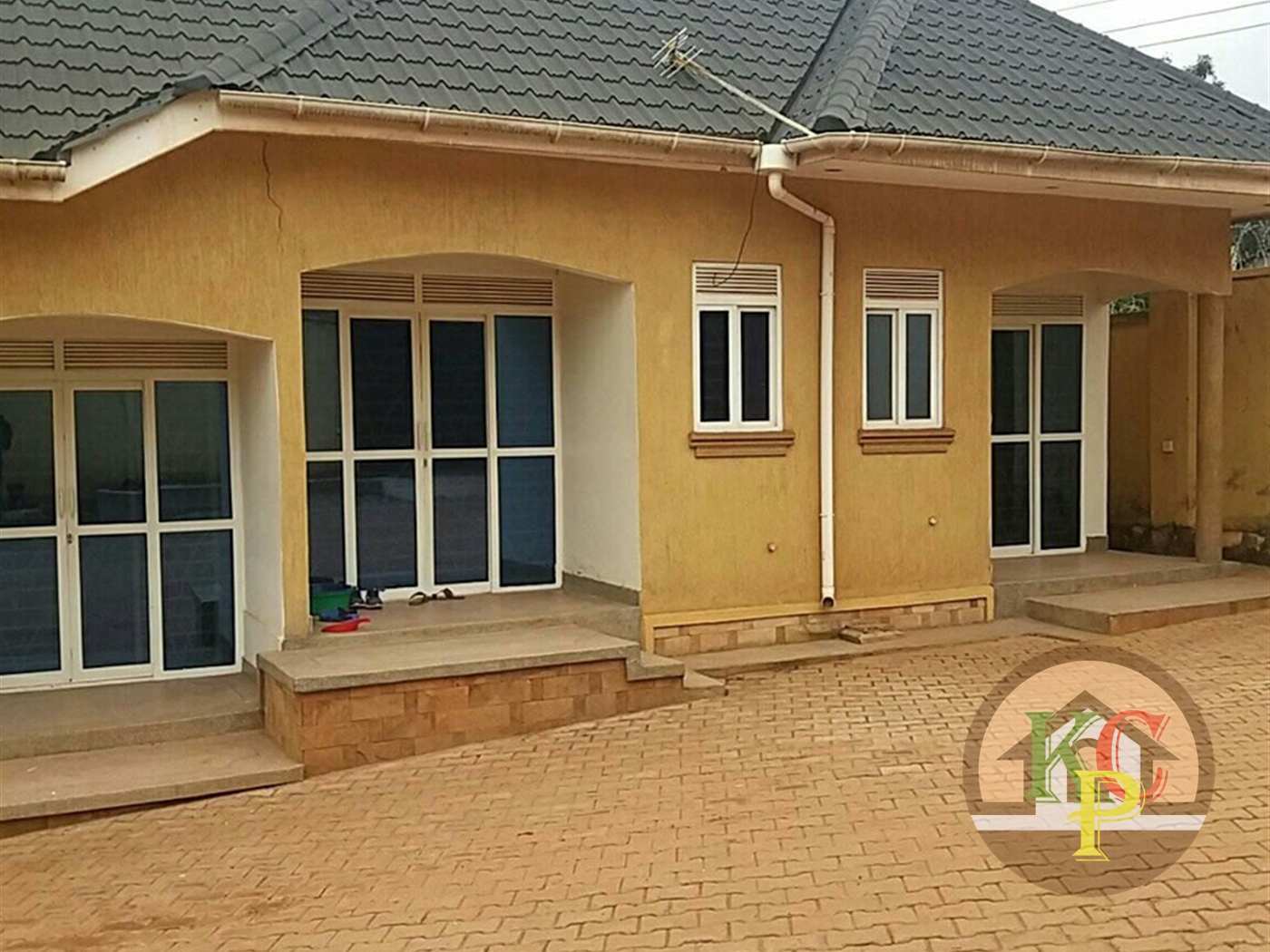 Semi Detached for rent in Makindye Kampala