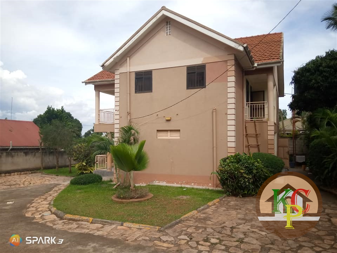 Storeyed house for rent in Muyenga Kampala