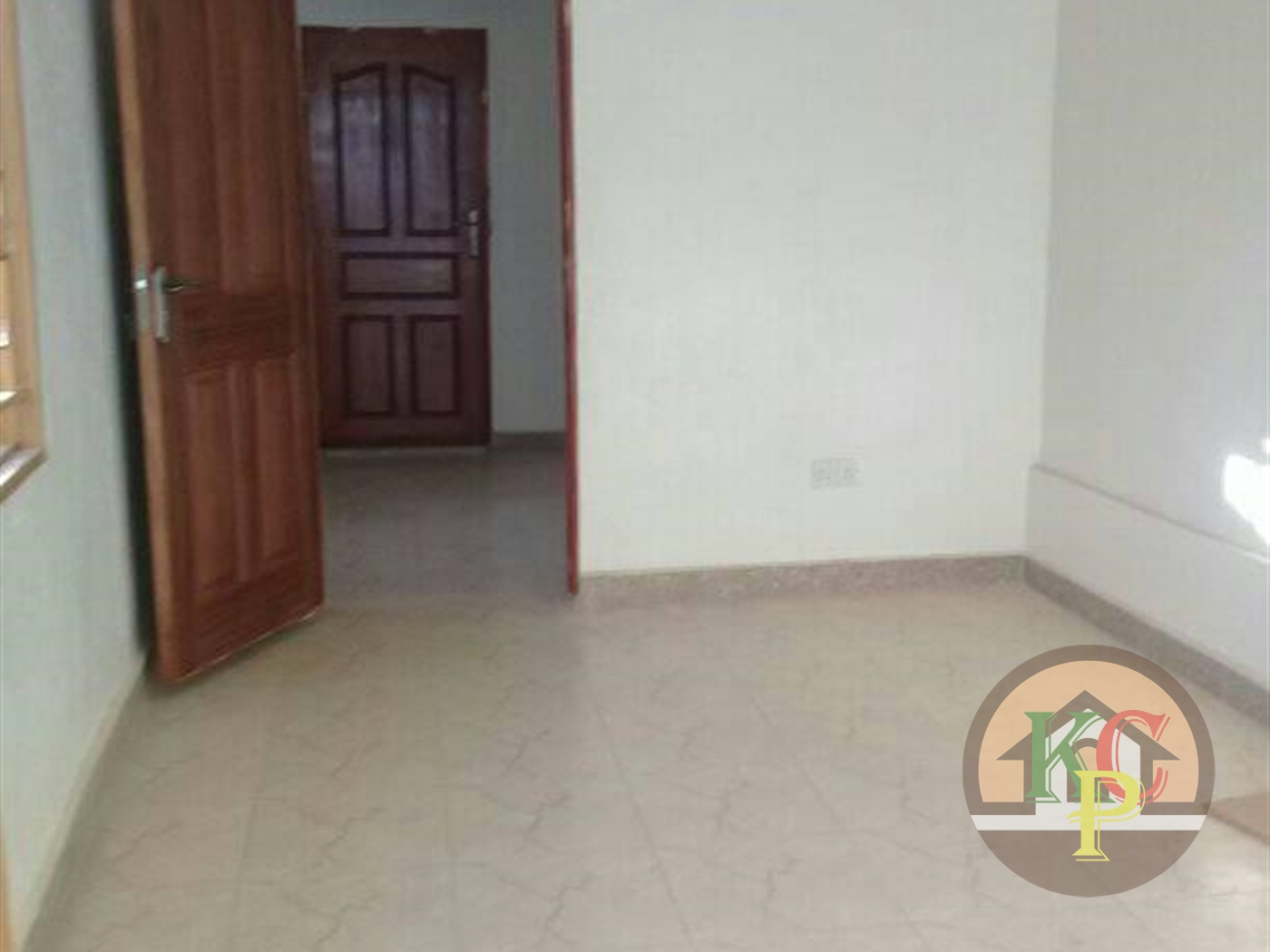 Semi Detached for rent in Mpererwe Kampala