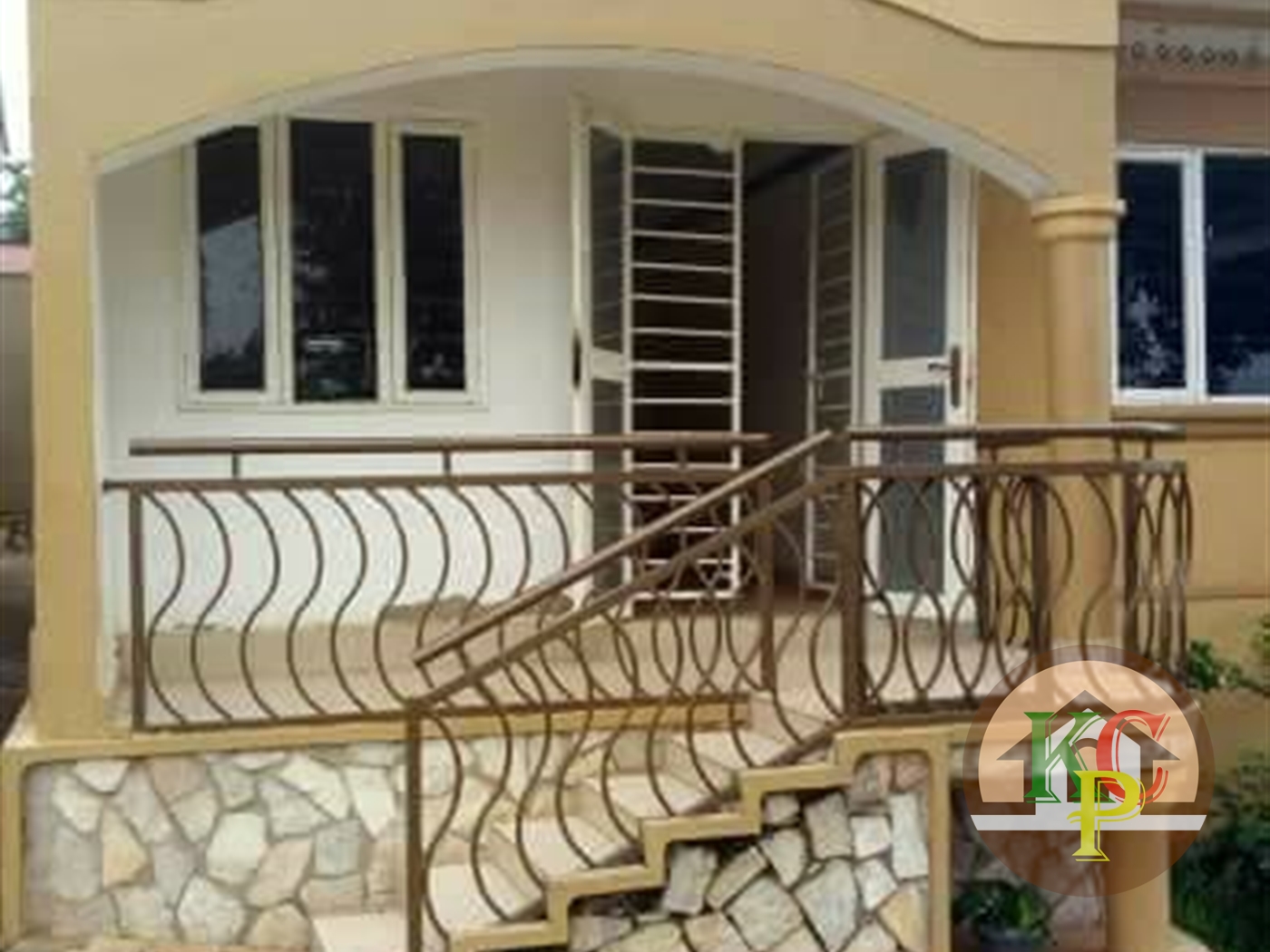 Semi Detached for rent in Mpererwe Kampala