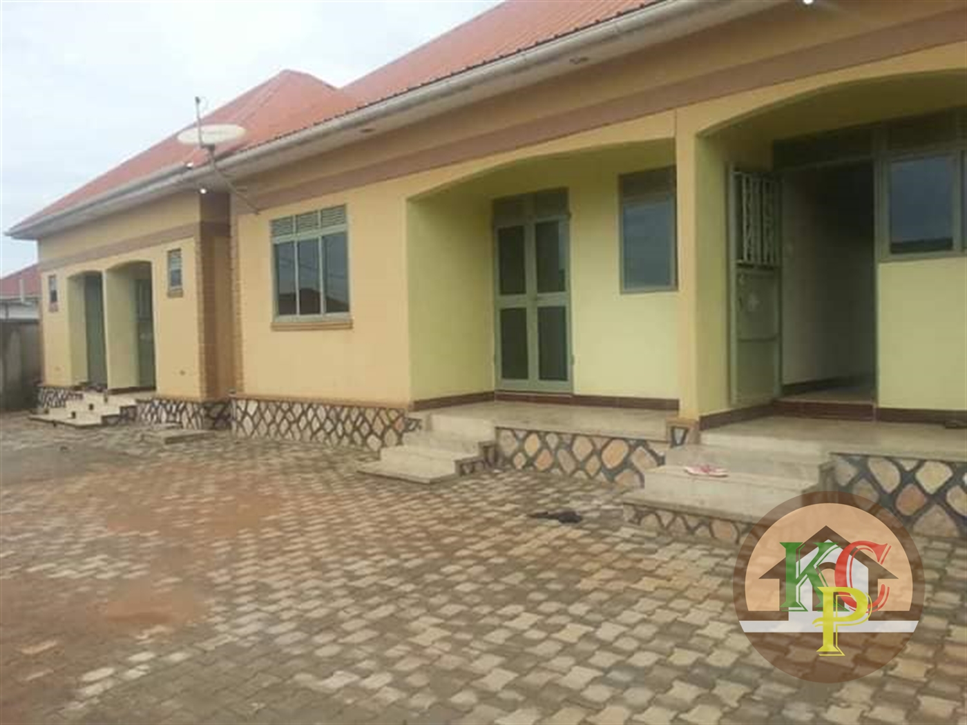 Semi Detached for rent in Kizingiza Kampala