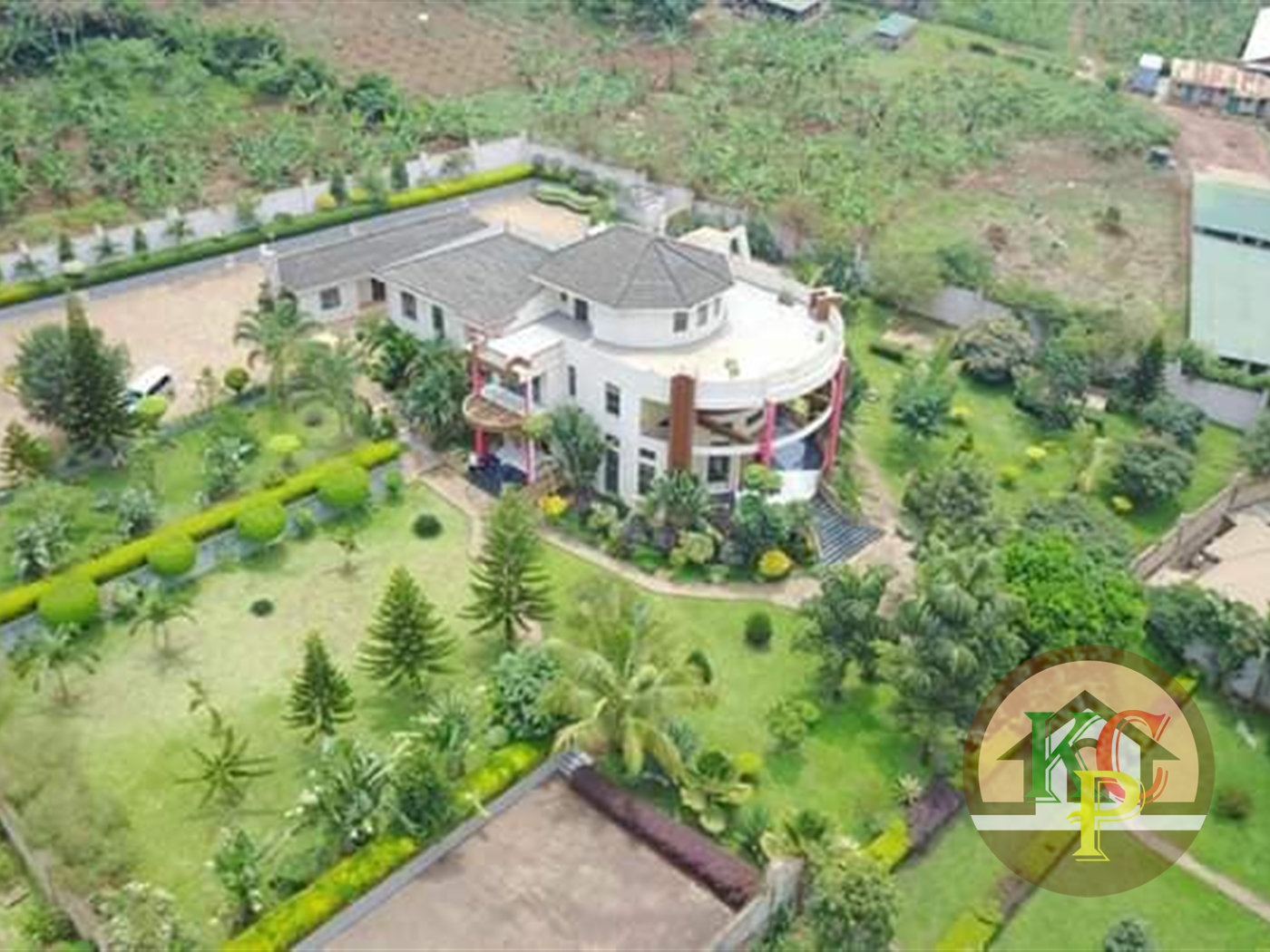 Mansion for sale in Lubowa Wakiso