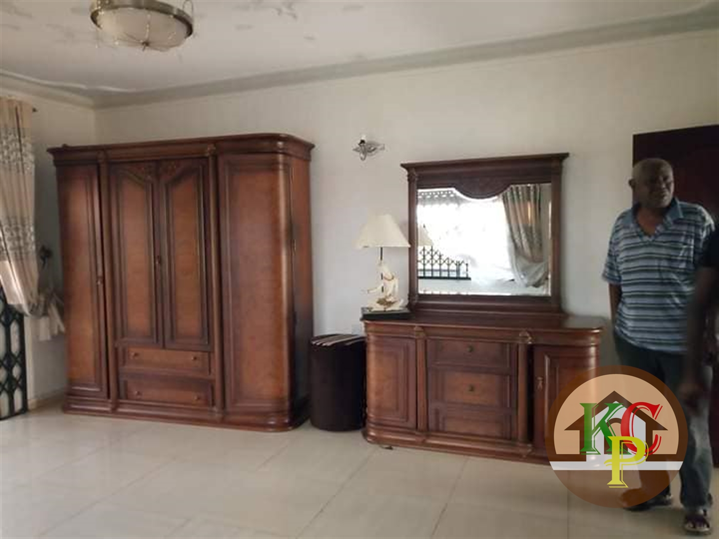 Mansion for rent in Namugongo Wakiso