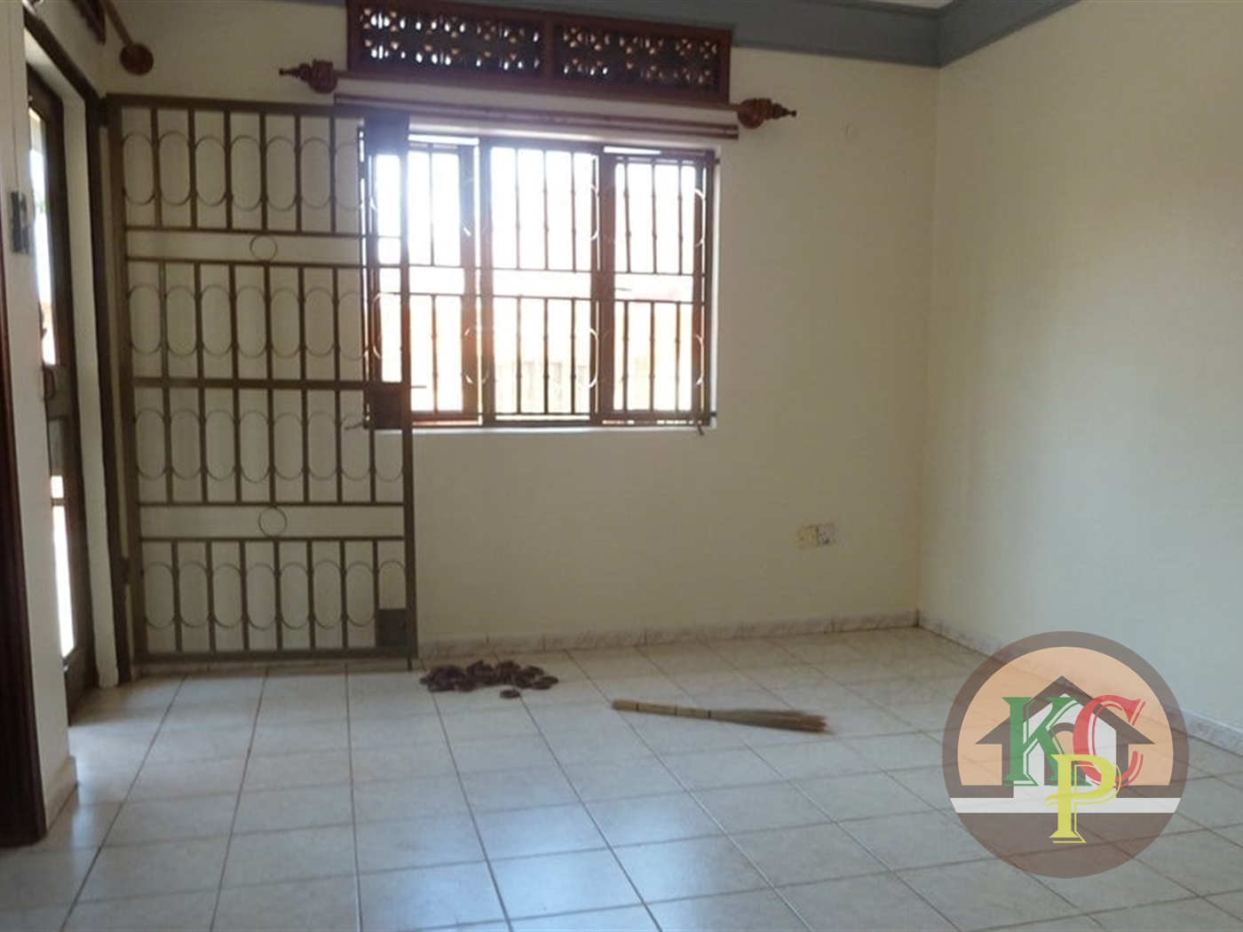 Semi Detached for rent in Kisaasi Kampala