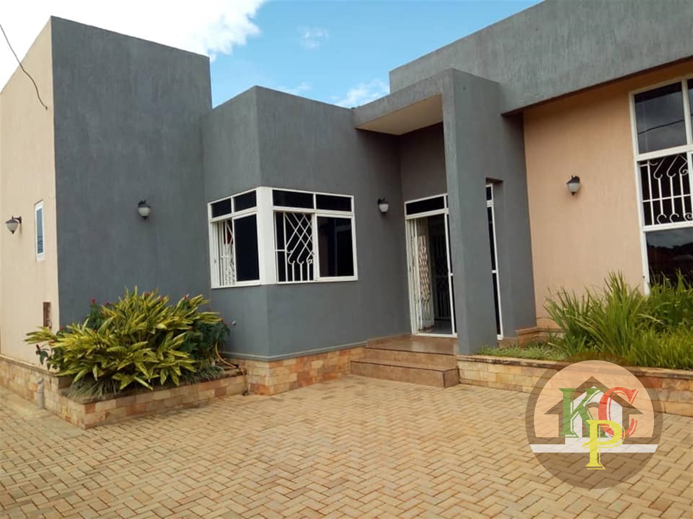 Bungalow for sale in Kira Wakiso