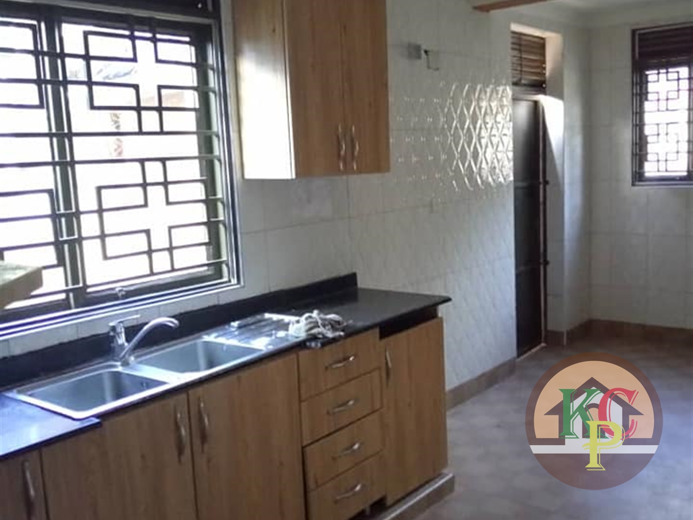 Mansion for sale in Namulanda Wakiso