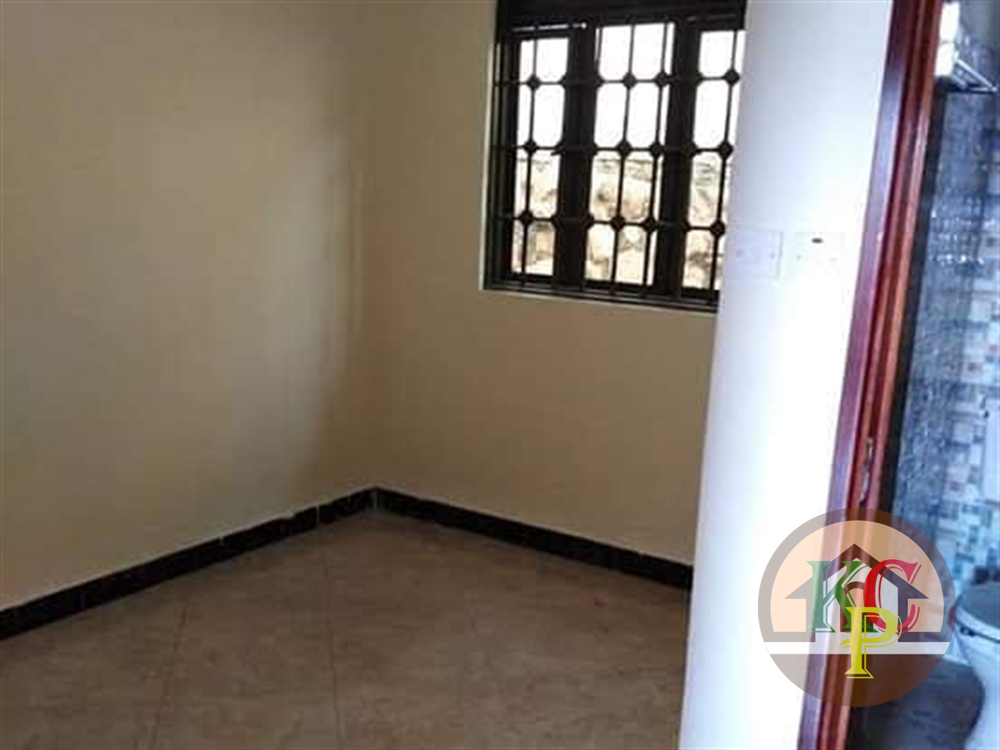 Semi Detached for rent in Mpererwe Kampala