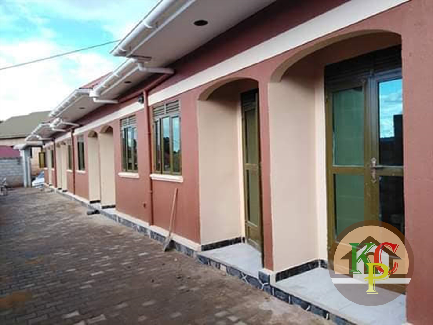 Semi Detached for rent in Mpererwe Kampala