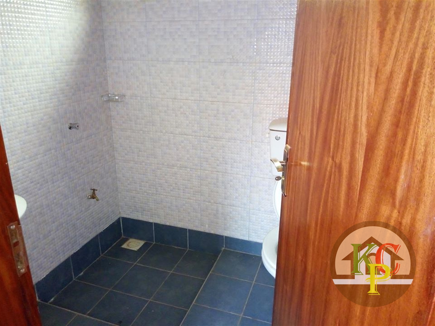 Semi Detached for rent in Najjera Kampala