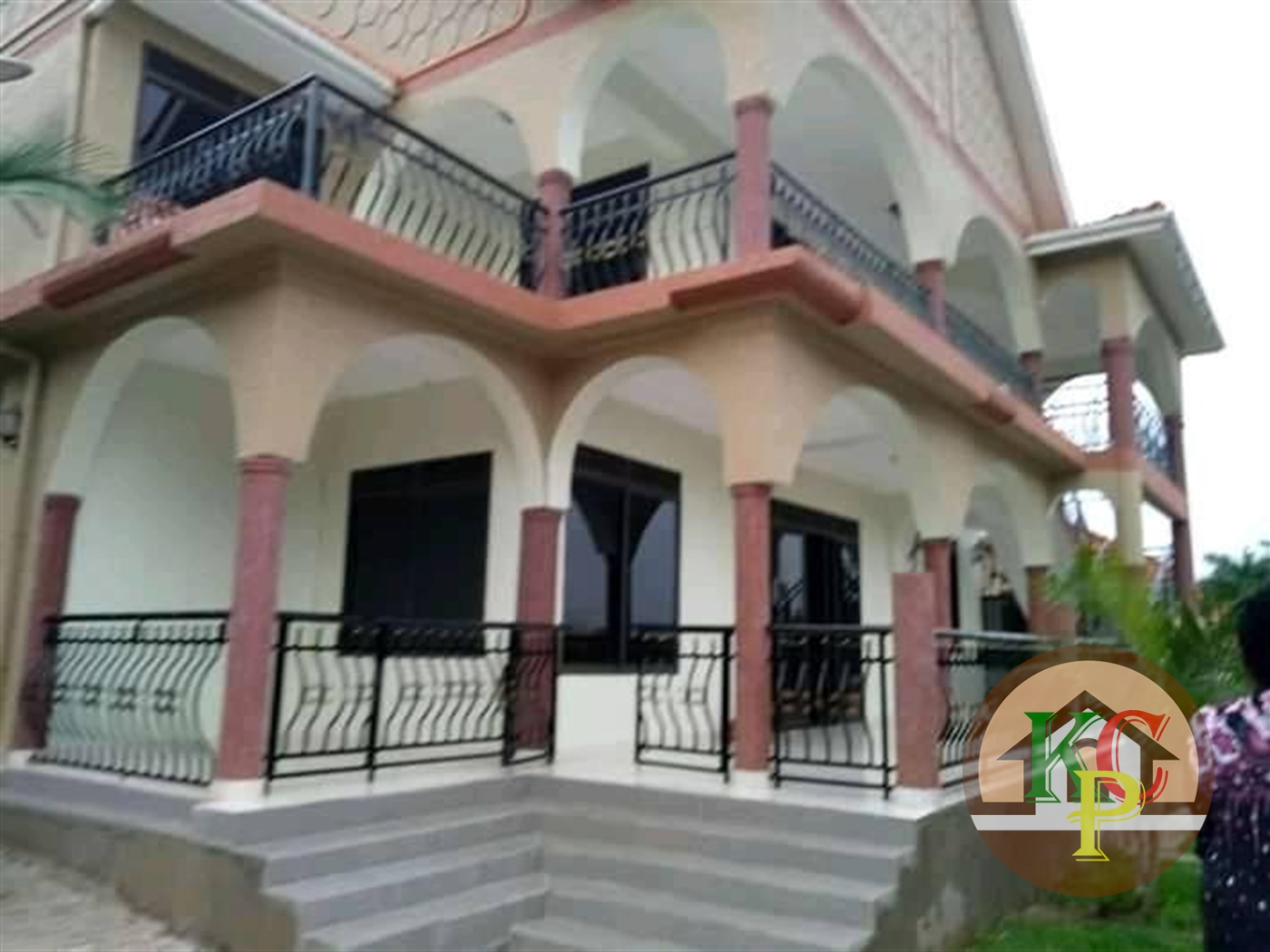 Mansion for rent in Mutungo Kampala