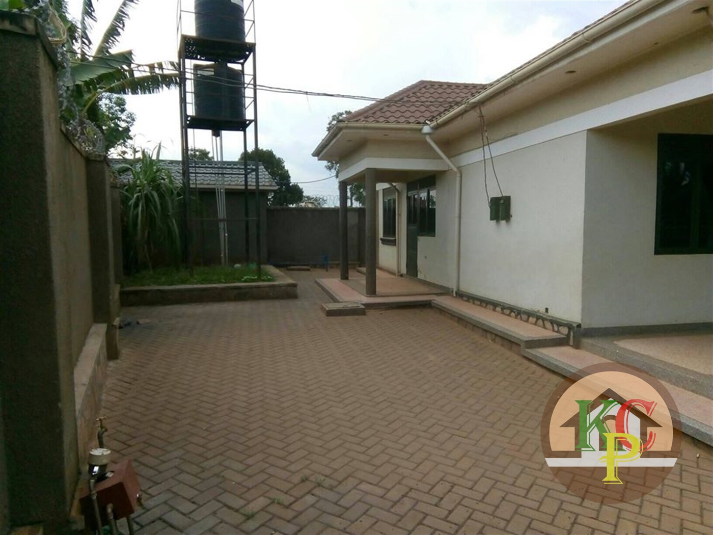 Bungalow for rent in Bweyogerere Wakiso