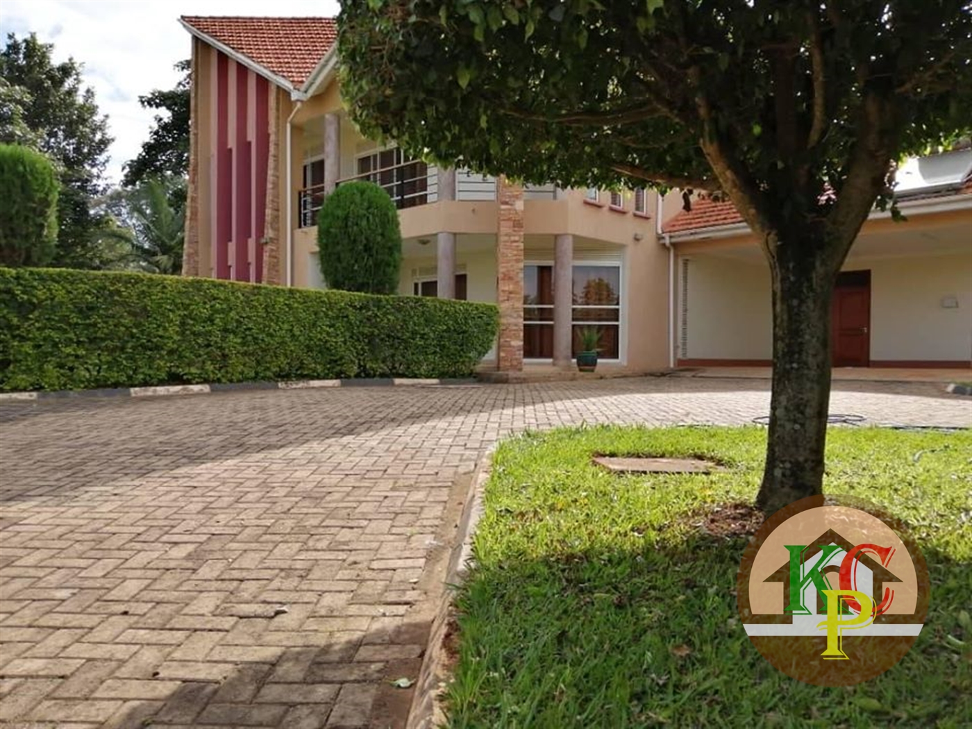 Mansion for rent in Lubowa Wakiso