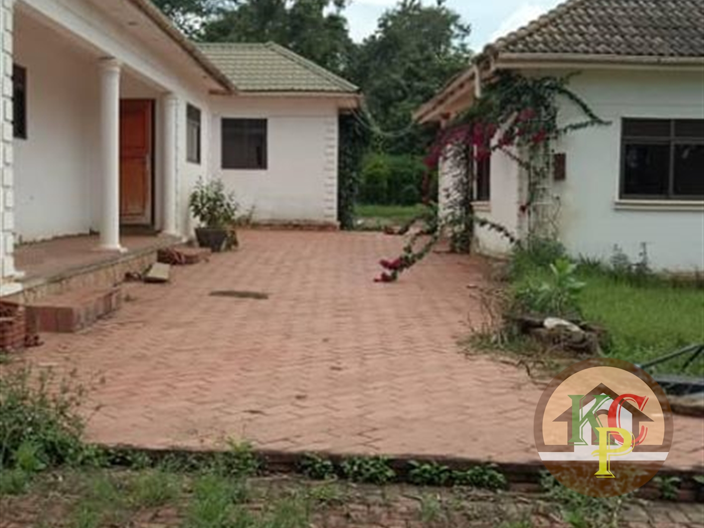 Mansion for sale in Banda Wakiso