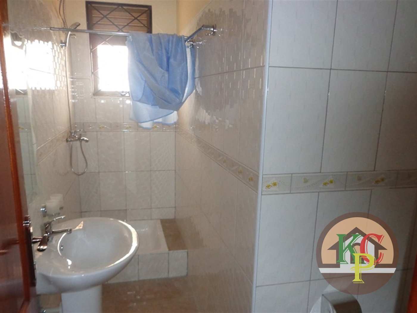 Duplex for rent in Najjera Kampala