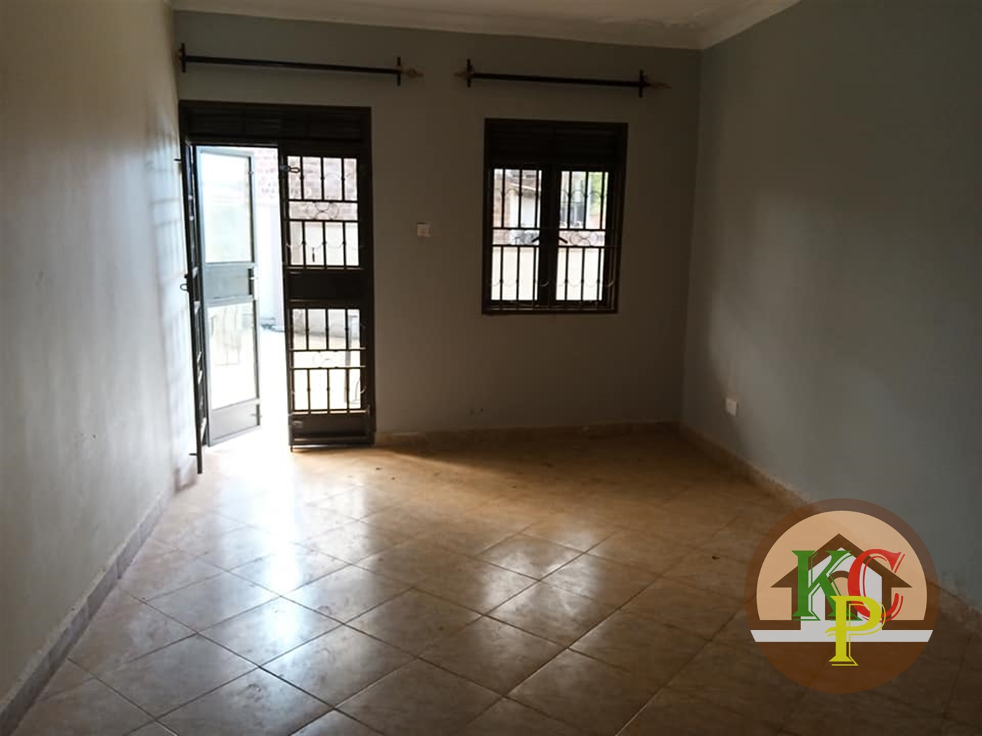 Semi Detached for rent in Mpererwe Kampala