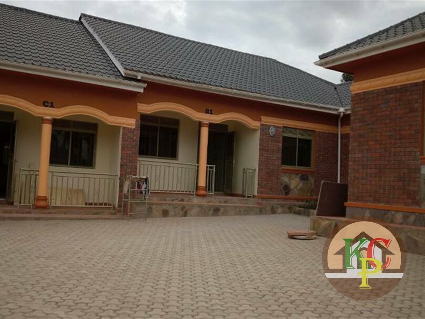 Semi Detached for rent in Mutundwe Kampala