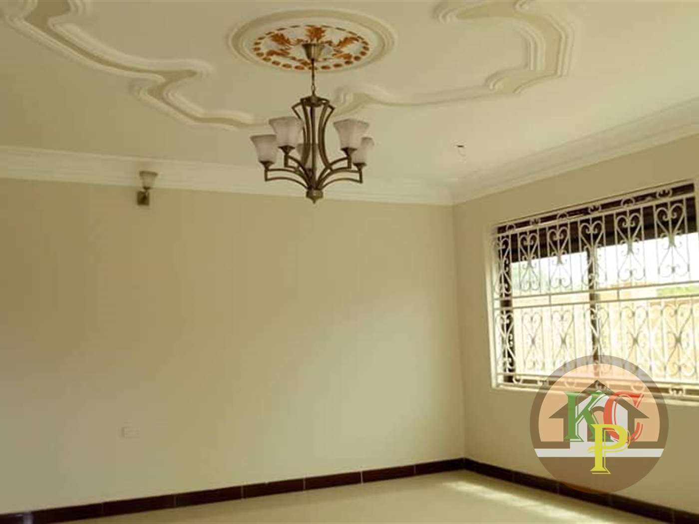 Mansion for sale in Seguku Wakiso