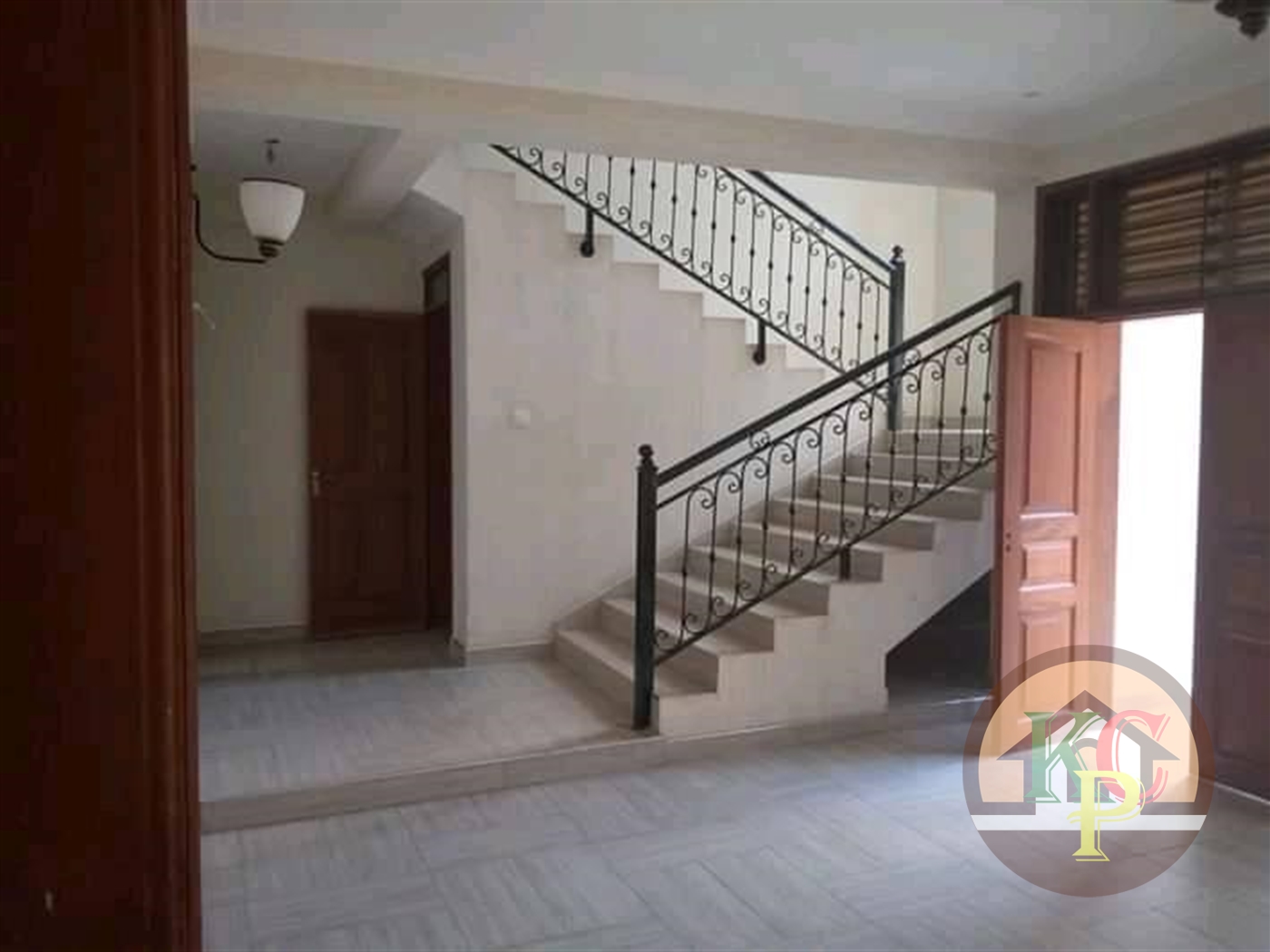 Duplex for rent in Naguru Kampala