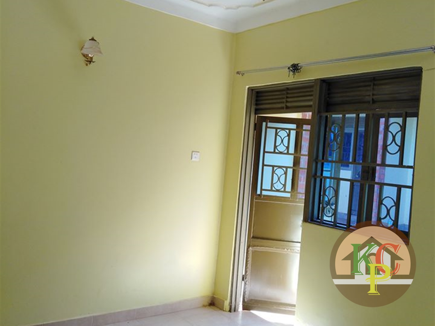 Semi Detached for rent in Kisaasi Kampala