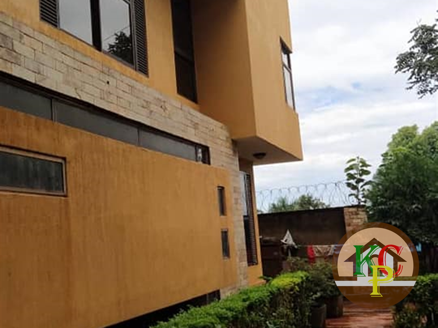 Mansion for rent in Kyanja Kampala