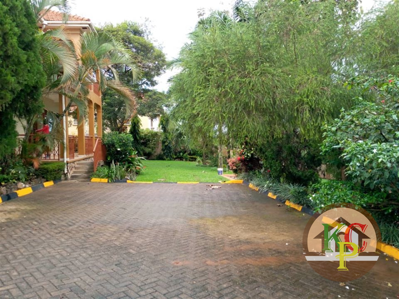 Mansion for rent in Naguru Kampala