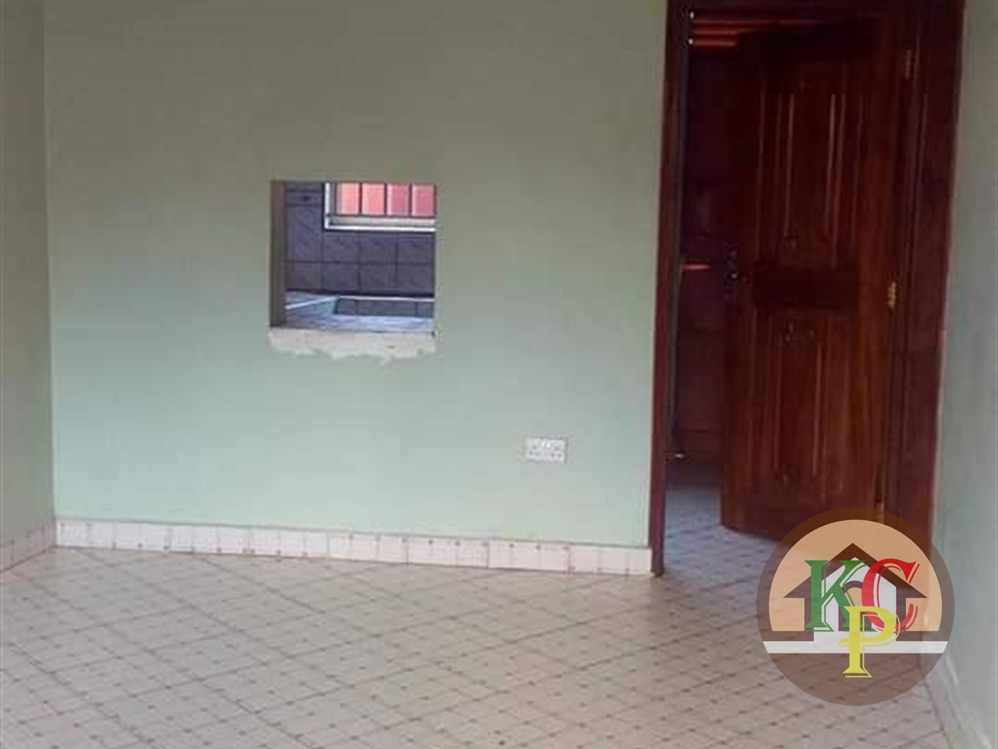 Semi Detached for rent in Mpererwe Kampala