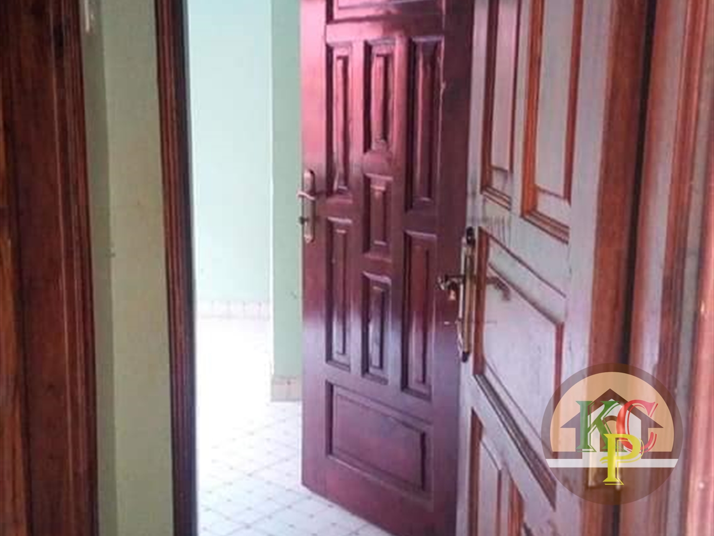 Semi Detached for rent in Mpererwe Kampala