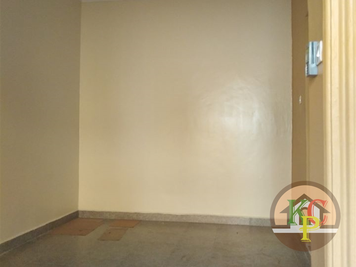 Studio for rent in Kisaasi Kampala