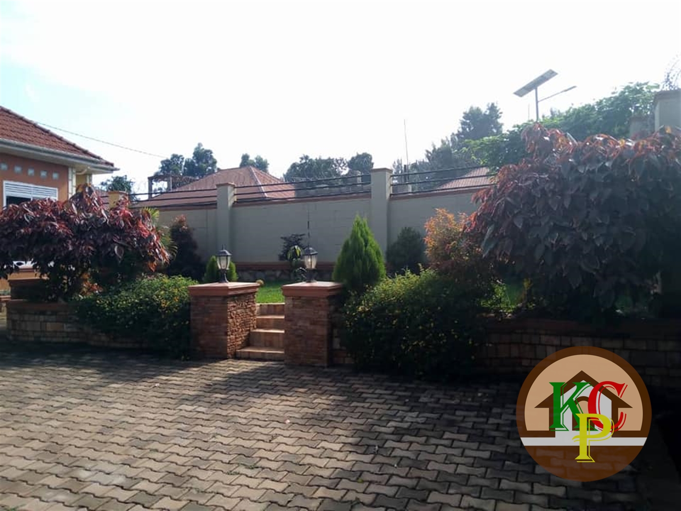 Bungalow for rent in Kira Wakiso