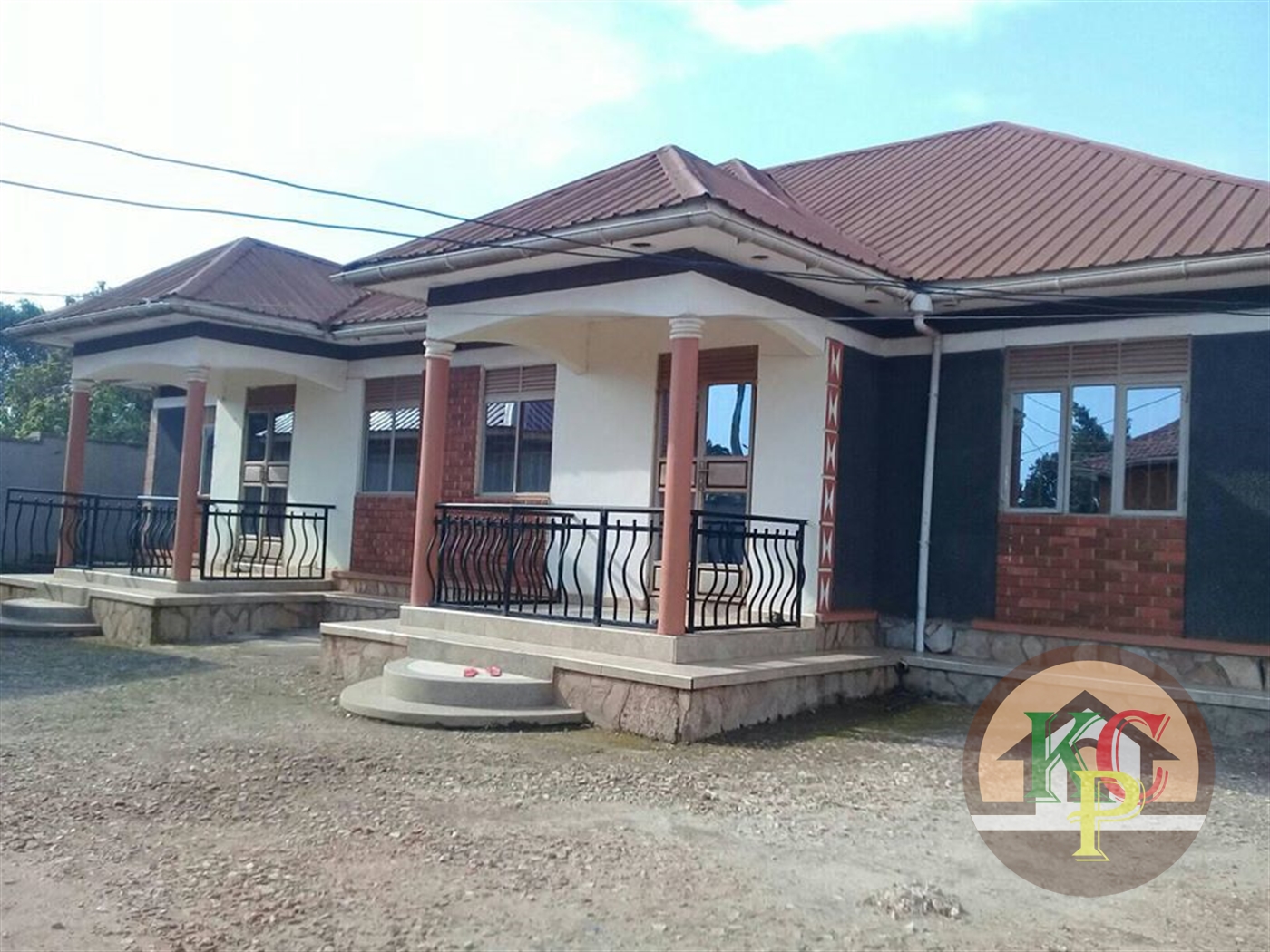 Semi Detached for rent in Mpererwe Kampala