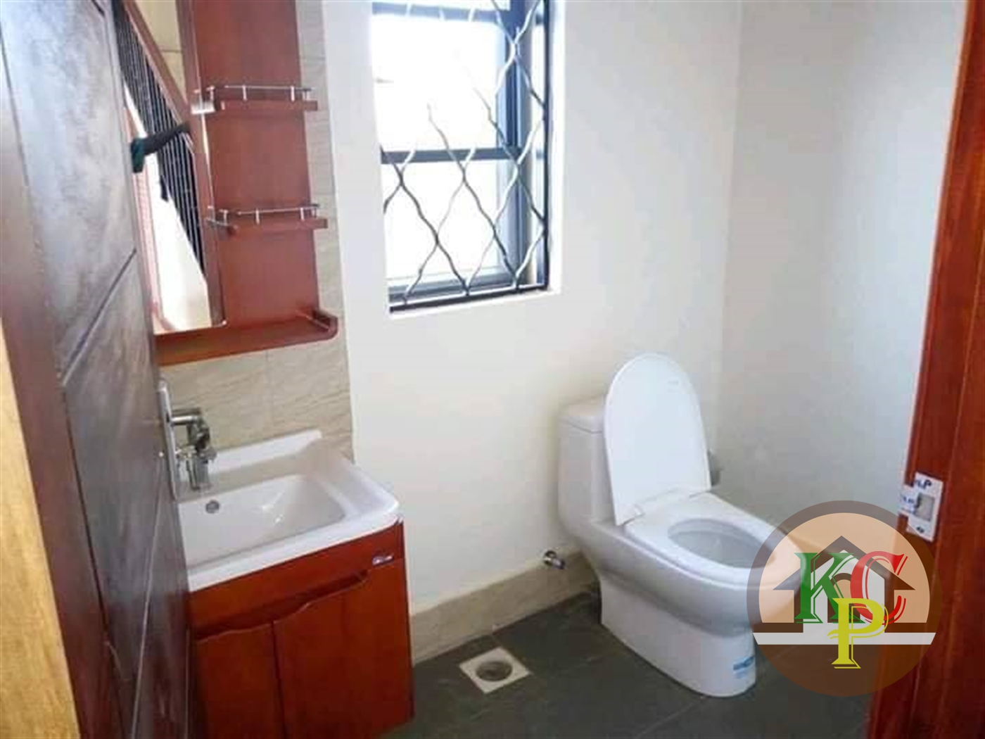 Duplex for rent in Kyanja Kampala