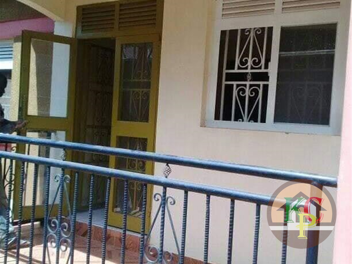 Semi Detached for rent in Kanyanya Kampala