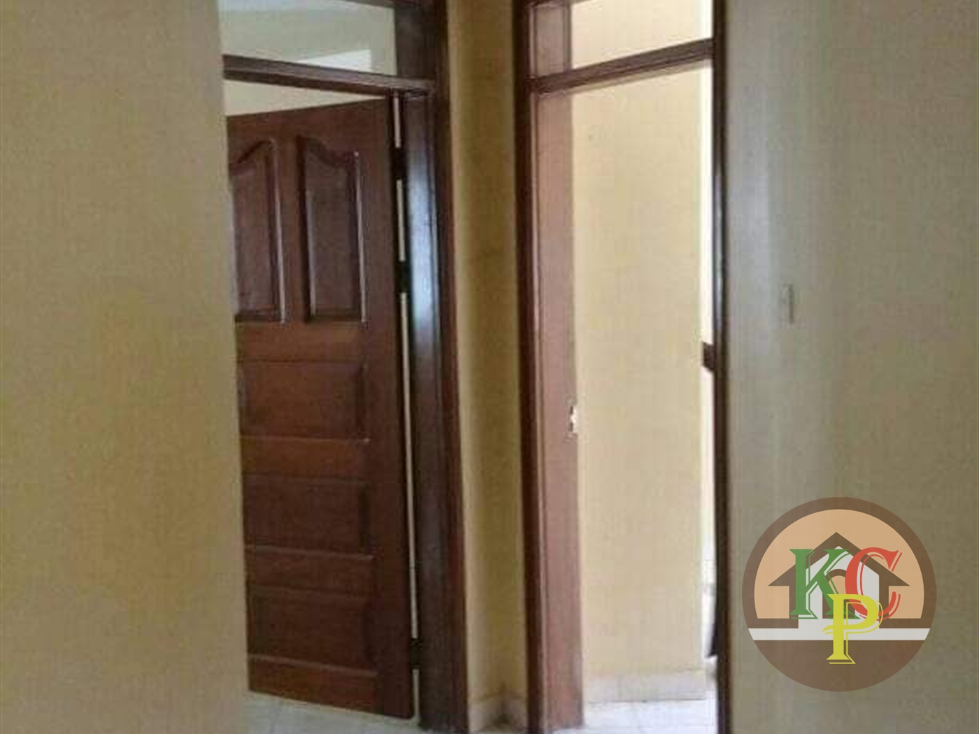 Semi Detached for rent in Kanyanya Kampala