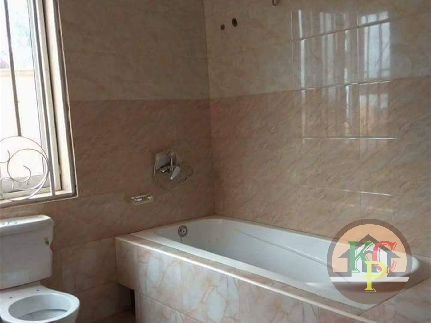 Apartment for rent in Kiwaatule Kampala