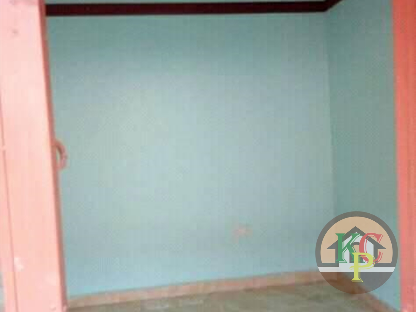 Semi Detached for rent in Mpererwe Kampala