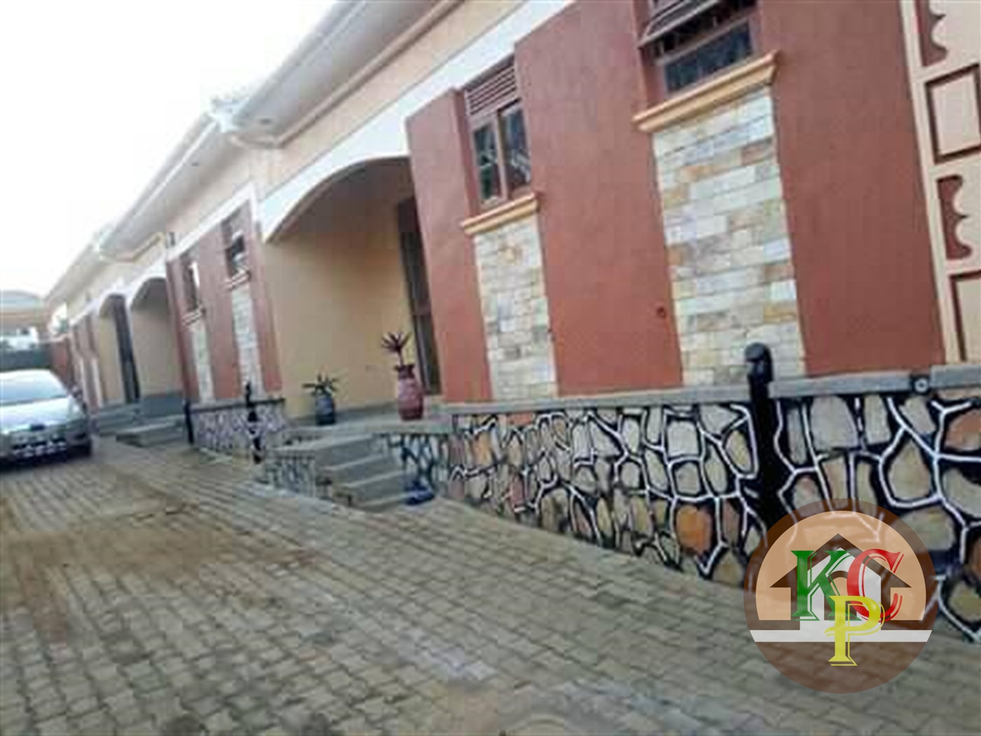 Semi Detached for rent in Mpererwe Kampala