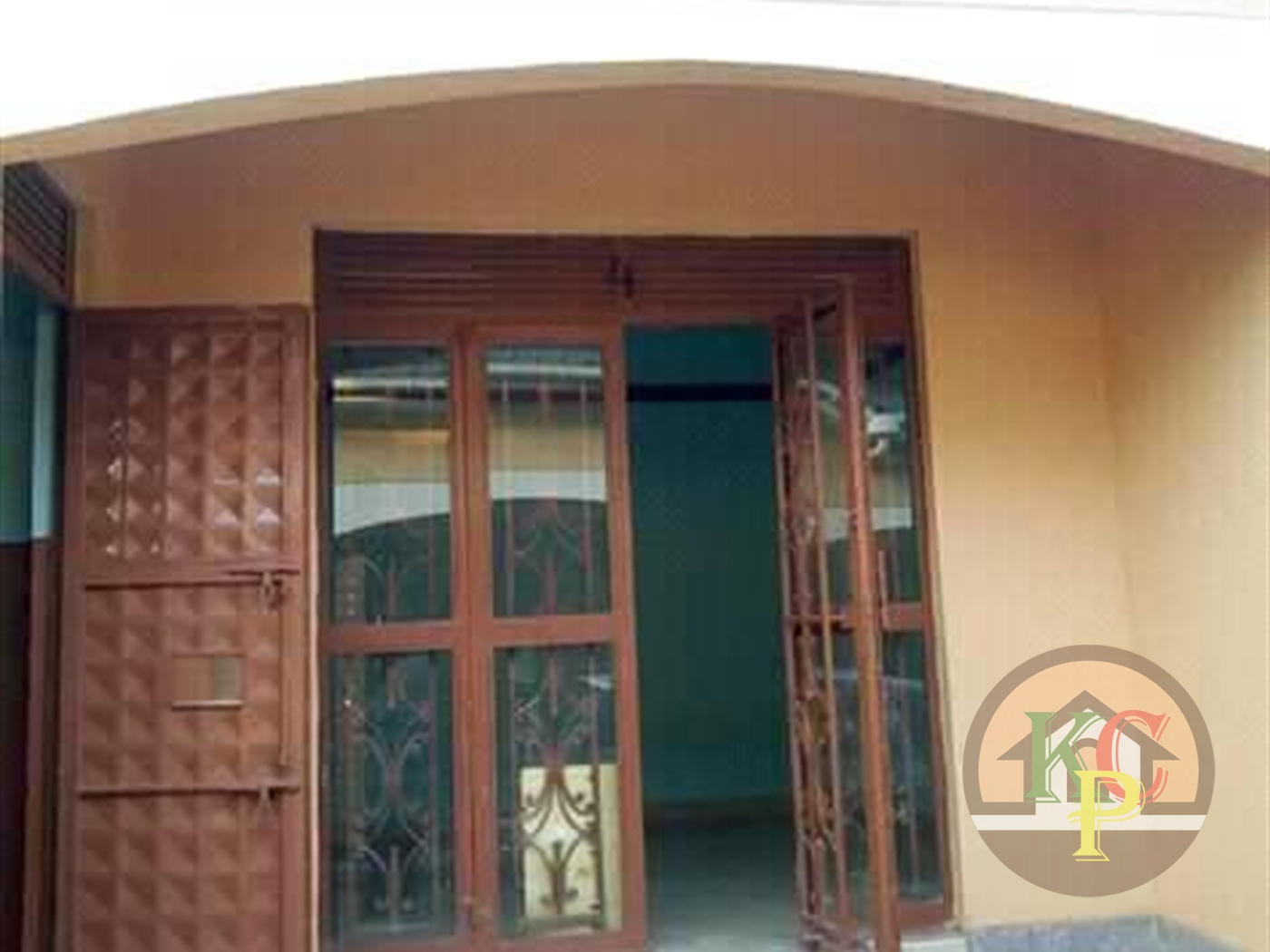 Semi Detached for rent in Mpererwe Kampala