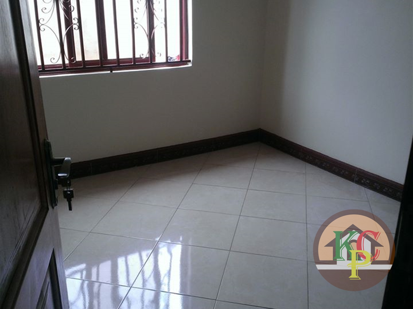 Semi Detached for rent in Kisaasi Kampala