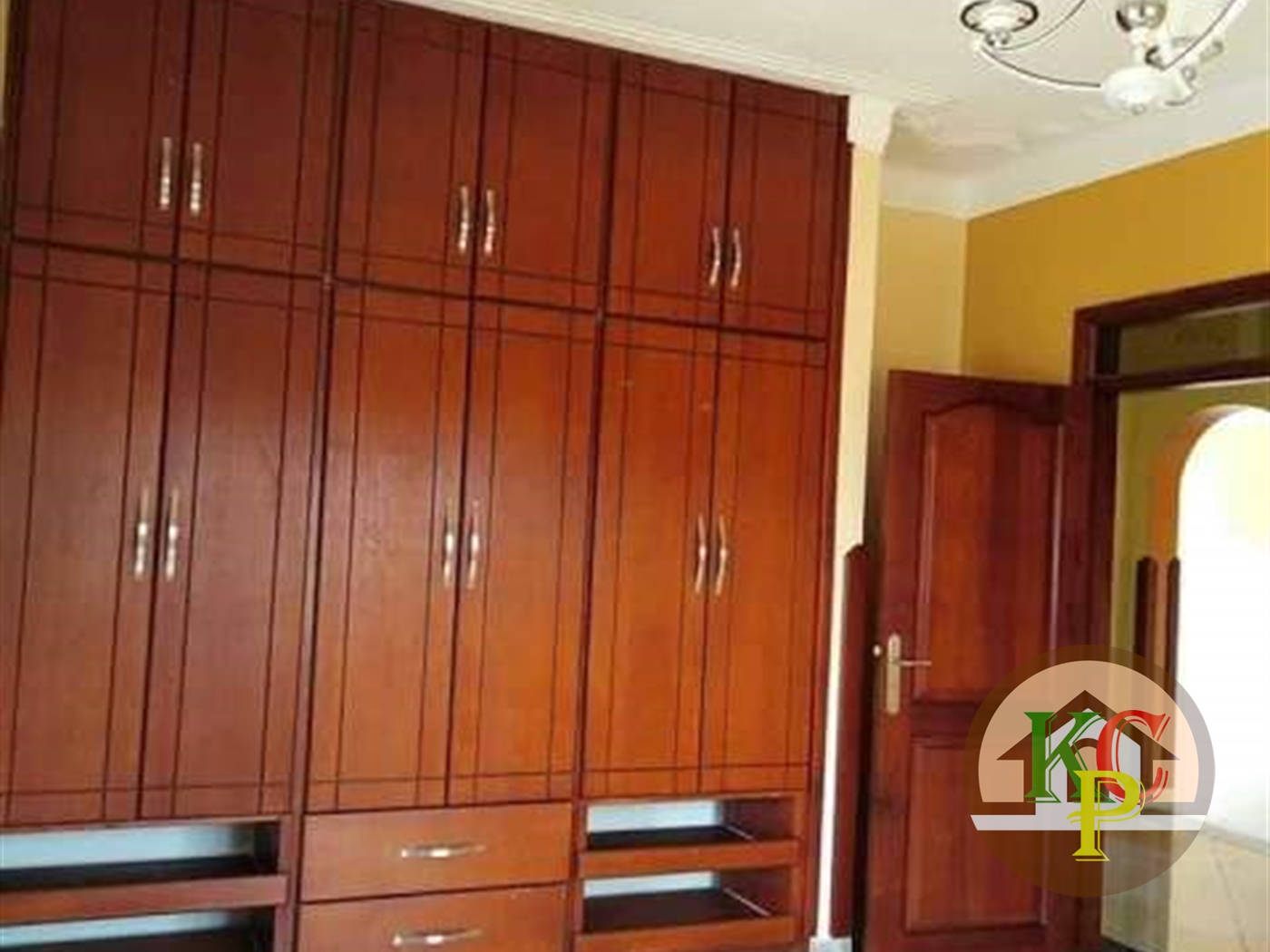 Apartment for rent in Kiwaatule Kampala