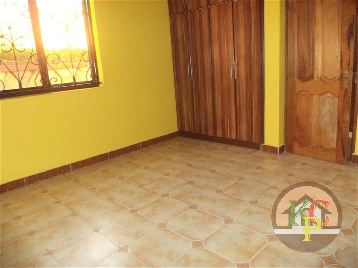 Semi Detached for rent in Kitende Kampala