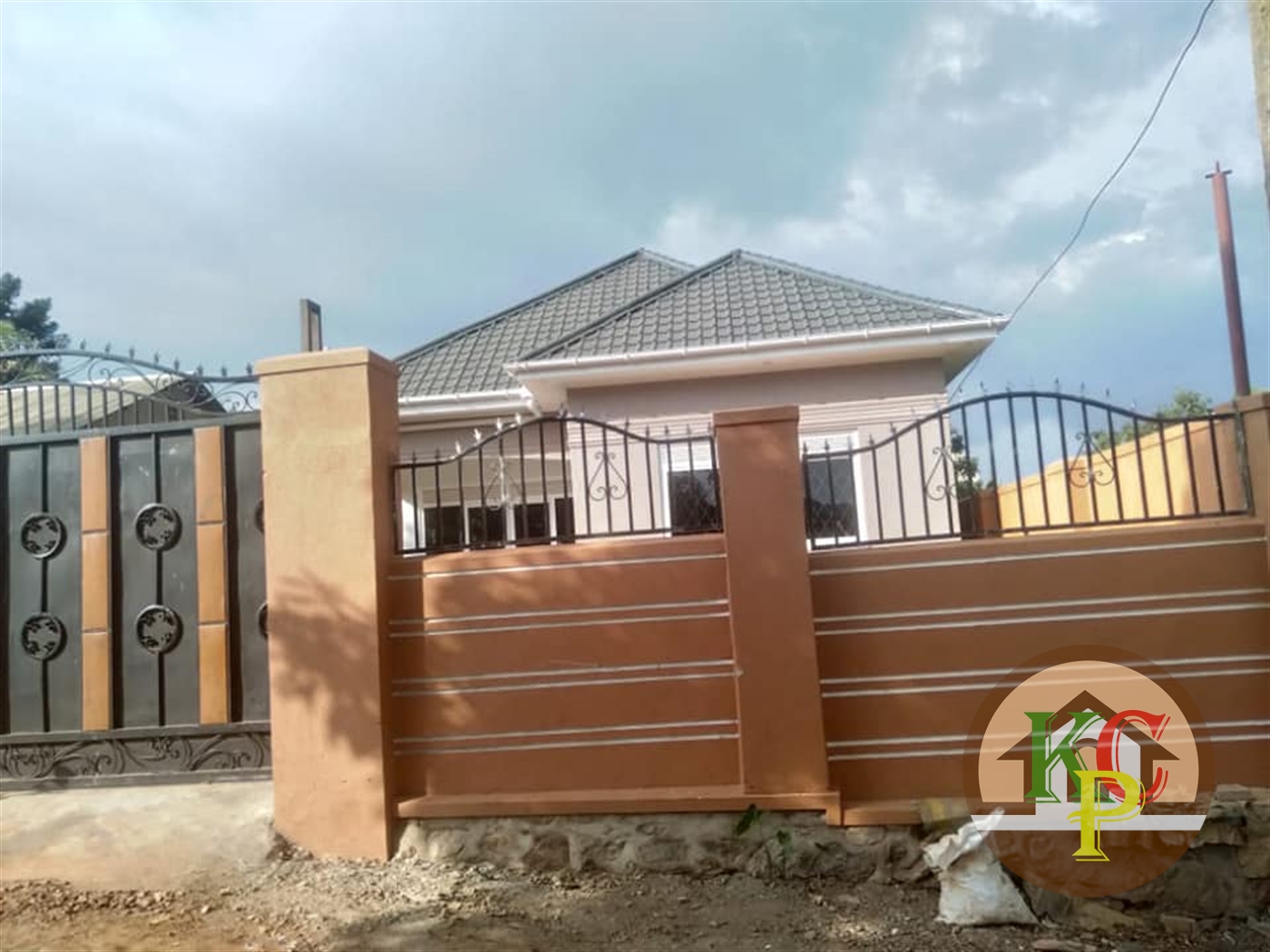 Semi Detached for sale in Kitende Kampala