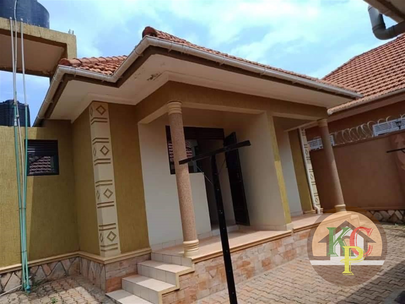 Semi Detached for sale in Seguku Kampala