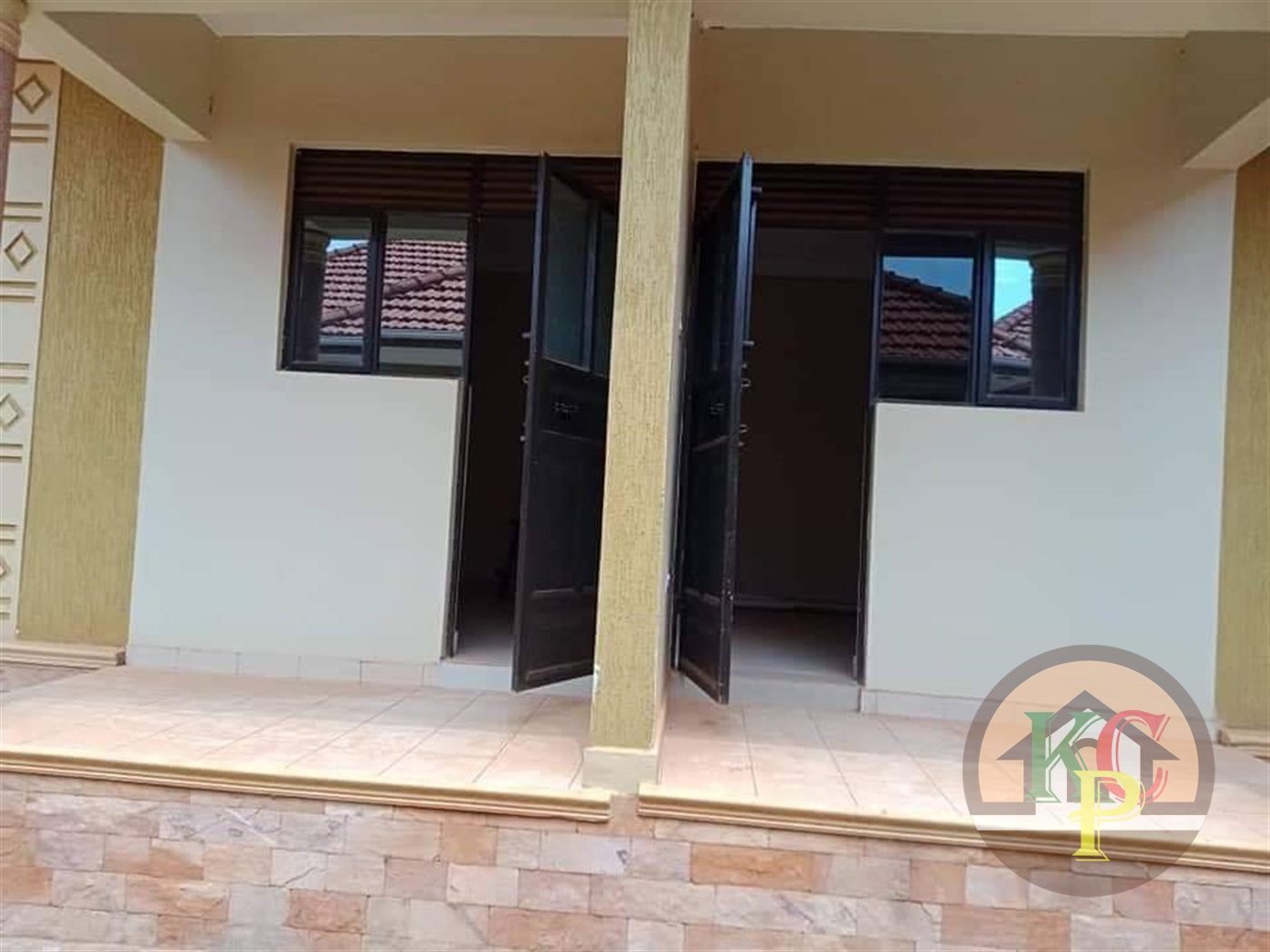 Semi Detached for sale in Seguku Kampala