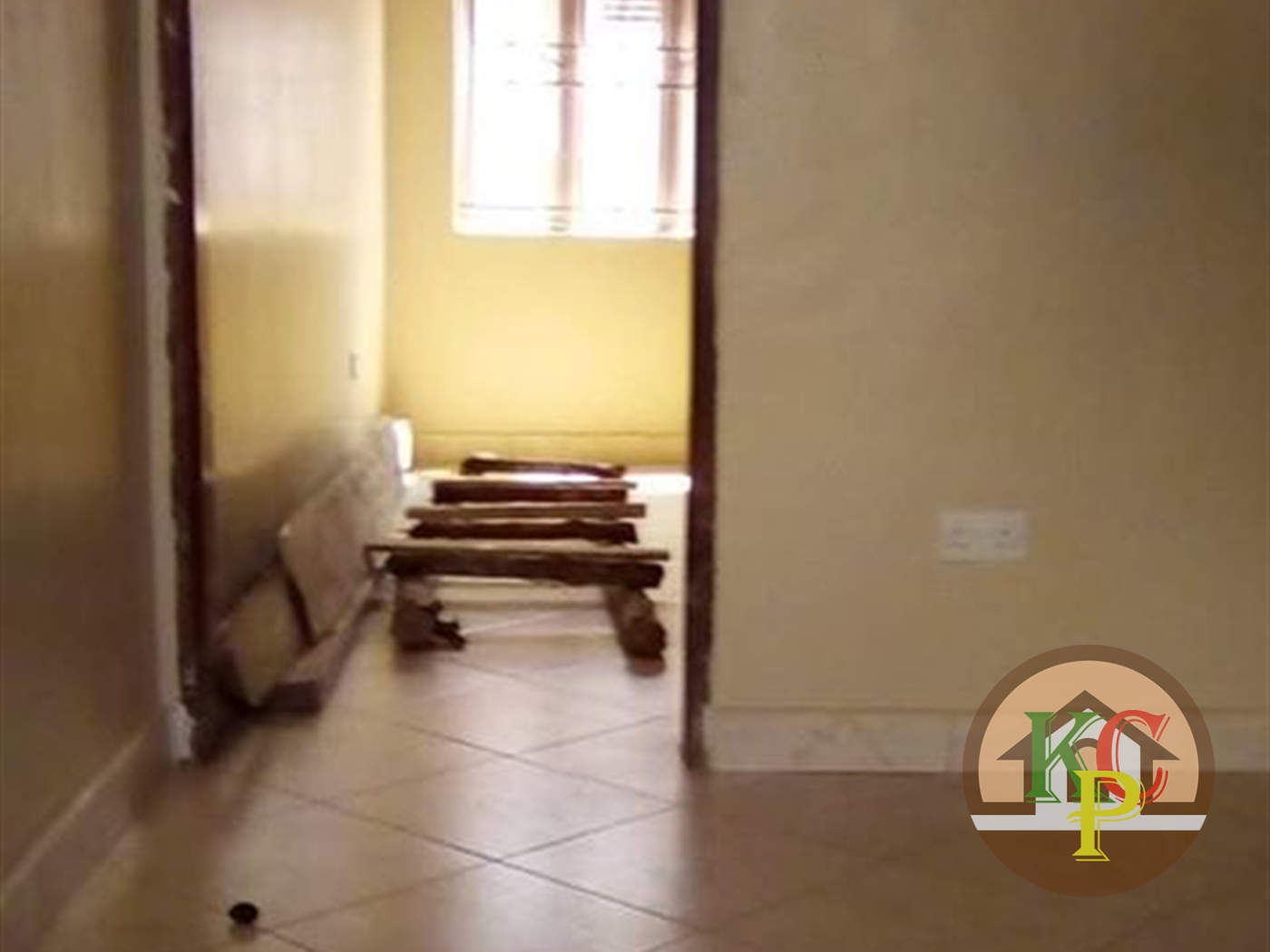 Semi Detached for rent in Kagoma Kampala